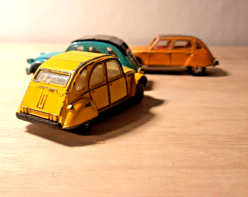 Citroën ente 2cv6 - x,